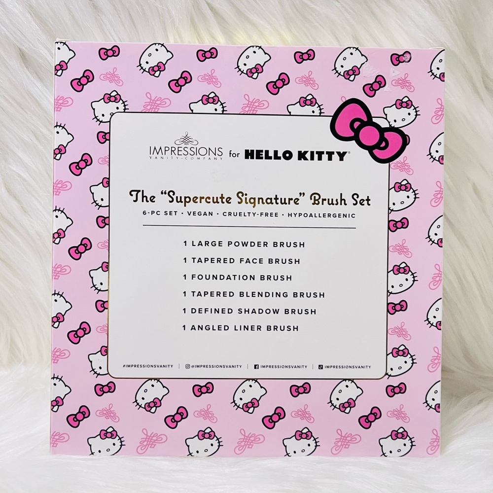 Hello Kitty Bundle - Picture 8 of 10